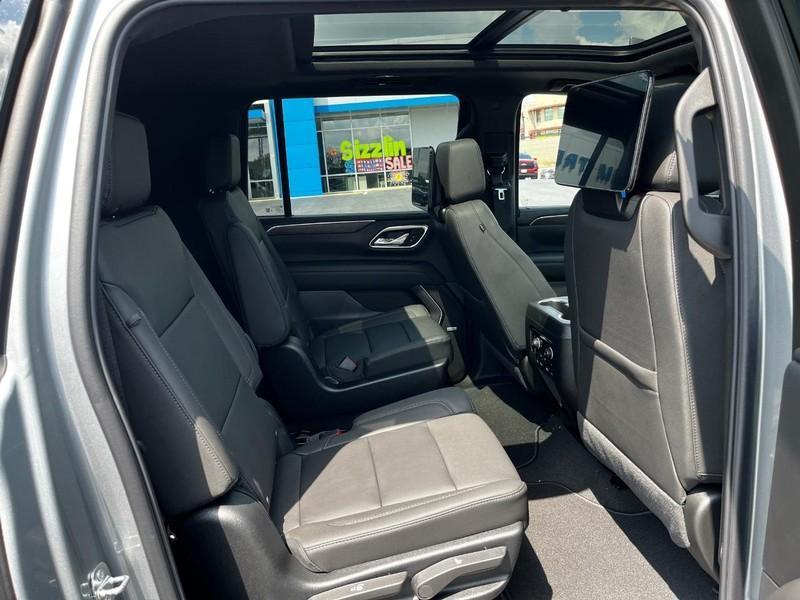 new 2024 Chevrolet Suburban car, priced at $72,500