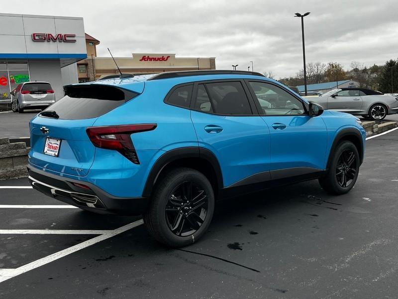 new 2025 Chevrolet Trax car, priced at $25,660