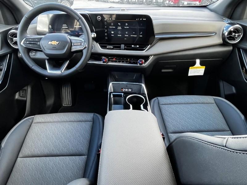 new 2025 Chevrolet Equinox car, priced at $31,414