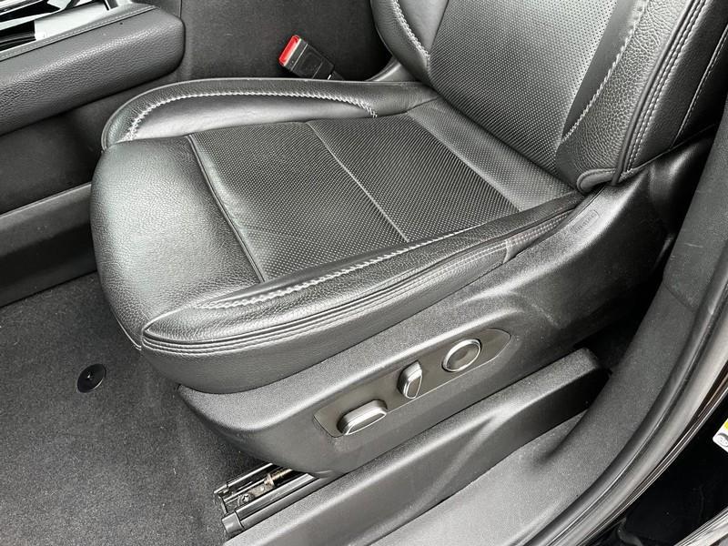 used 2021 GMC Yukon car, priced at $40,226