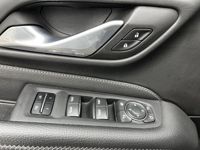 used 2021 GMC Yukon car, priced at $40,226