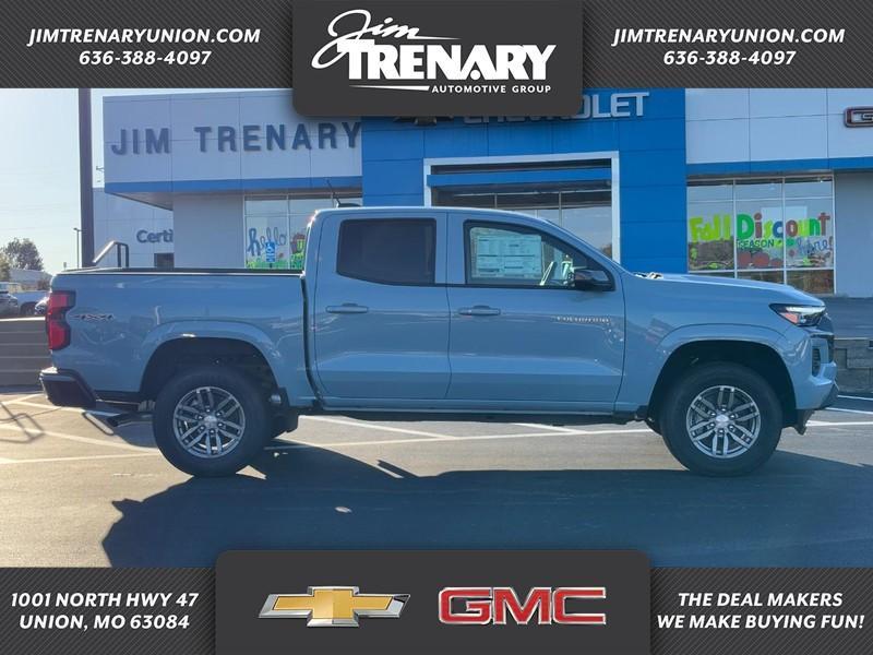 new 2025 Chevrolet Colorado car, priced at $40,605