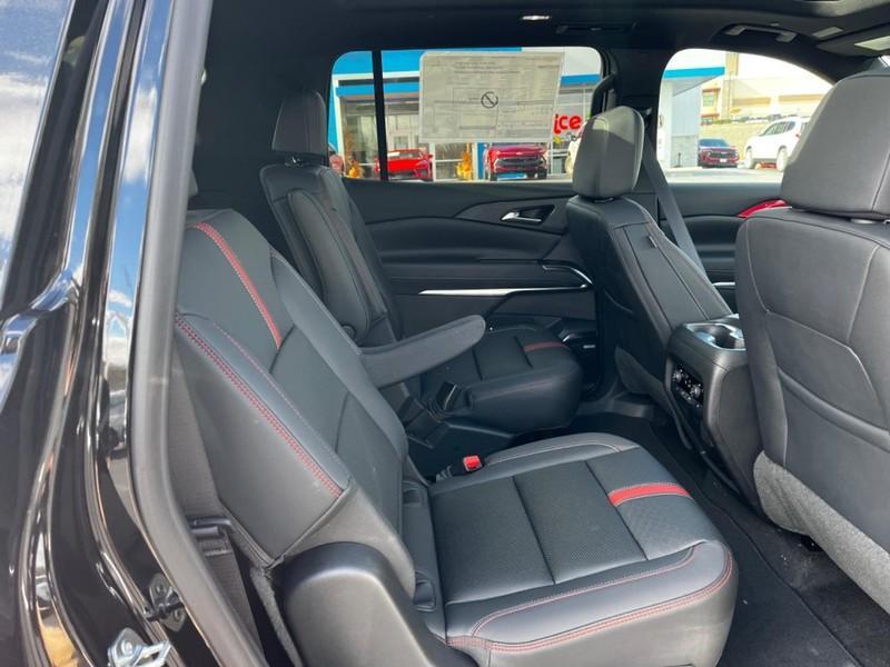 new 2024 Chevrolet Traverse car, priced at $53,120