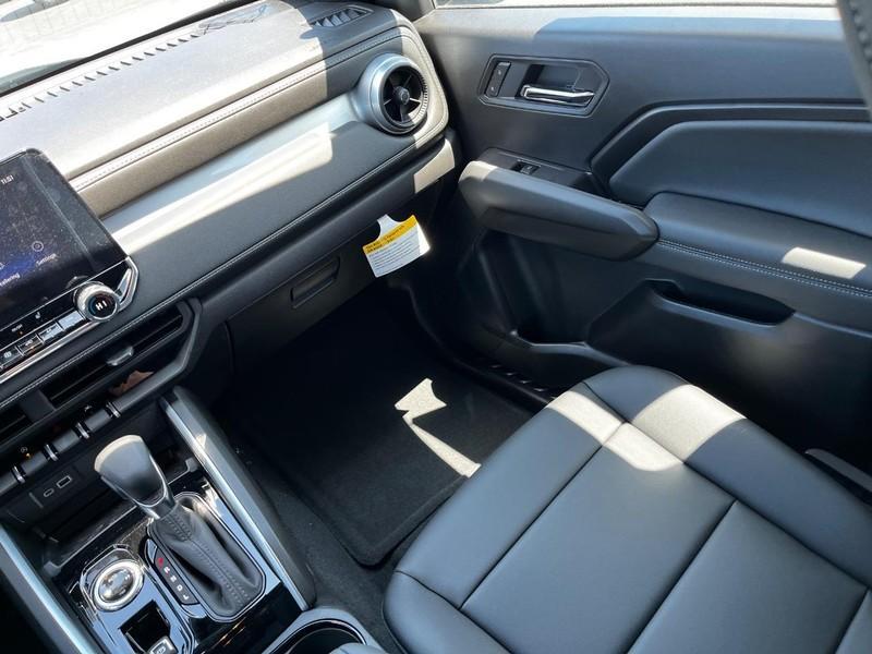 new 2025 Chevrolet Colorado car
