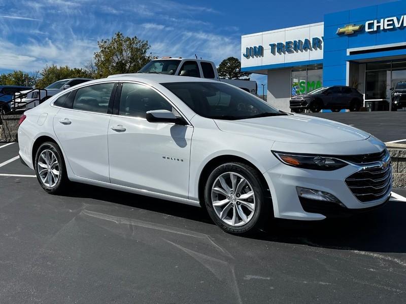 new 2025 Chevrolet Malibu car, priced at $27,472