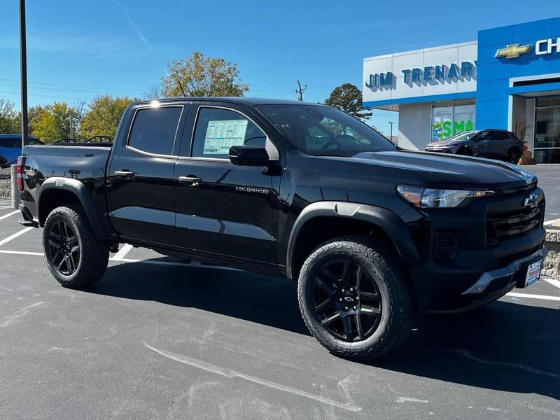 new 2024 Chevrolet Colorado car, priced at $38,952