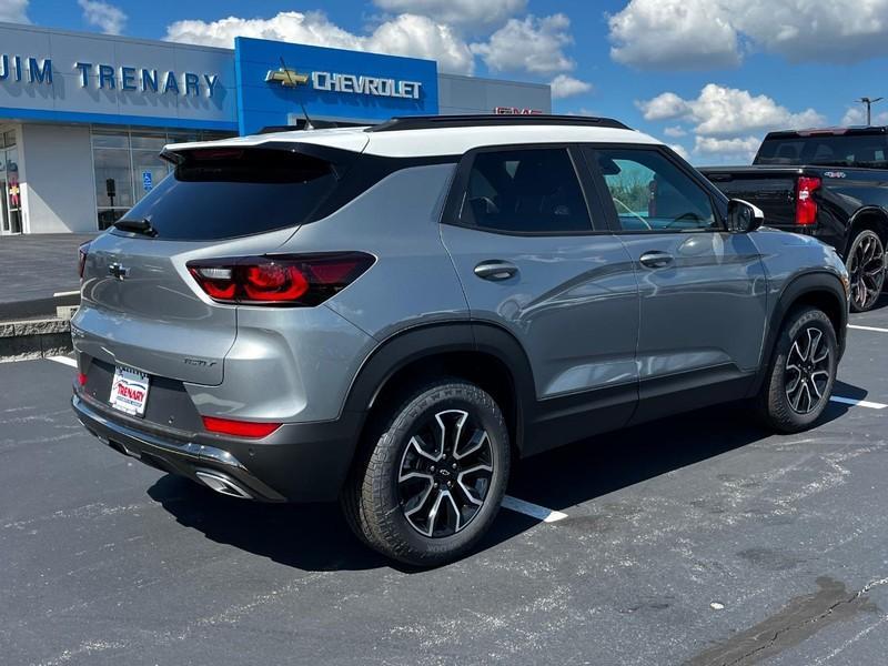 new 2025 Chevrolet TrailBlazer car, priced at $30,576