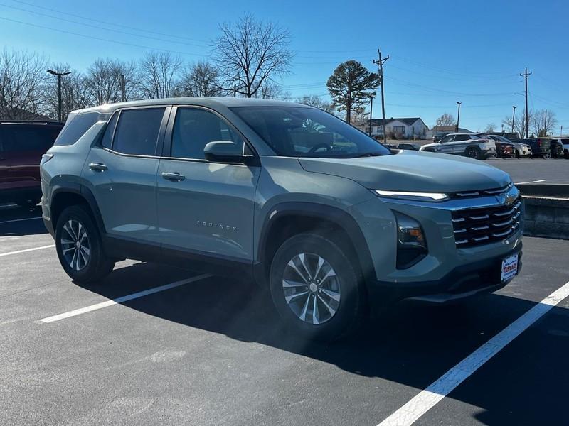 new 2025 Chevrolet Equinox car, priced at $27,596