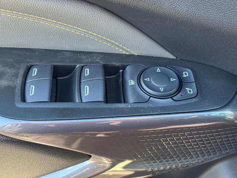 new 2026 Chevrolet Trax car, priced at $26,015