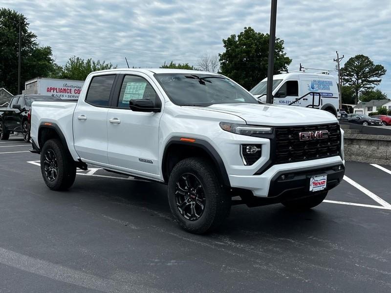 new 2025 GMC Canyon car, priced at $37,180