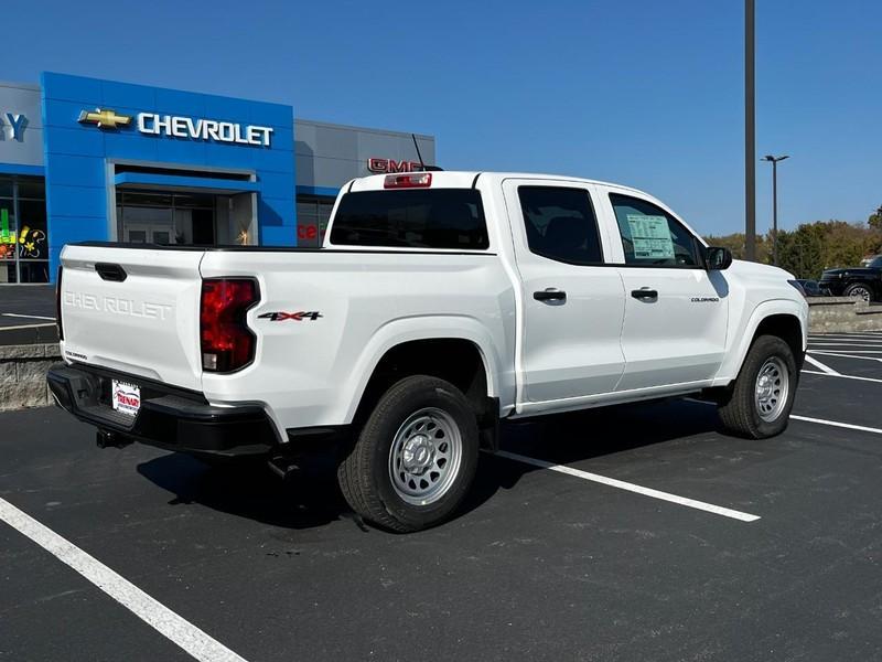 new 2024 Chevrolet Colorado car, priced at $33,499