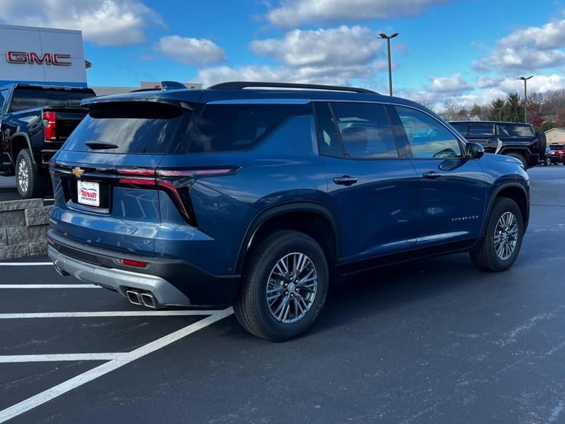 new 2024 Chevrolet Traverse car, priced at $42,175