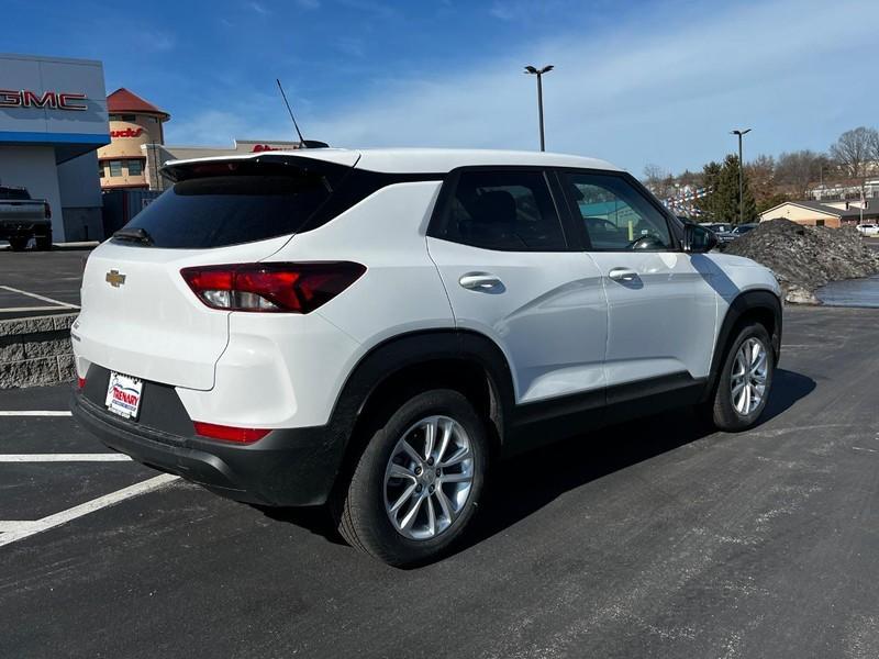 new 2025 Chevrolet TrailBlazer car, priced at $22,976