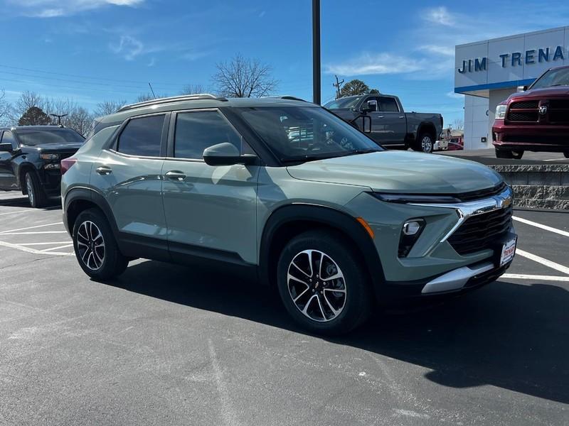 new 2025 Chevrolet TrailBlazer car, priced at $26,508