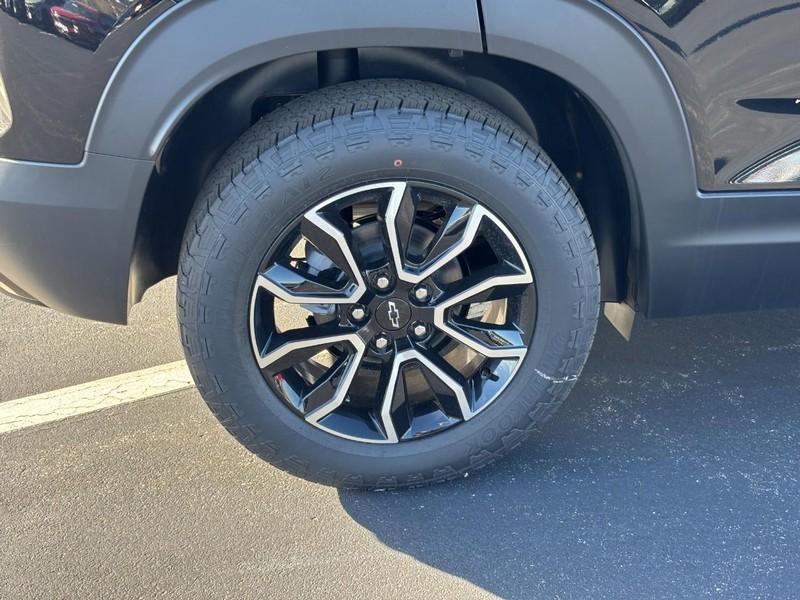 new 2026 Chevrolet TrailBlazer car, priced at $30,080