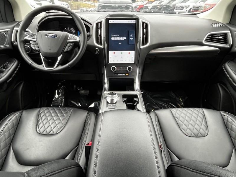 used 2024 Ford Edge car, priced at $33,521