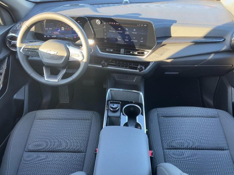 new 2026 Chevrolet Equinox car, priced at $29,046