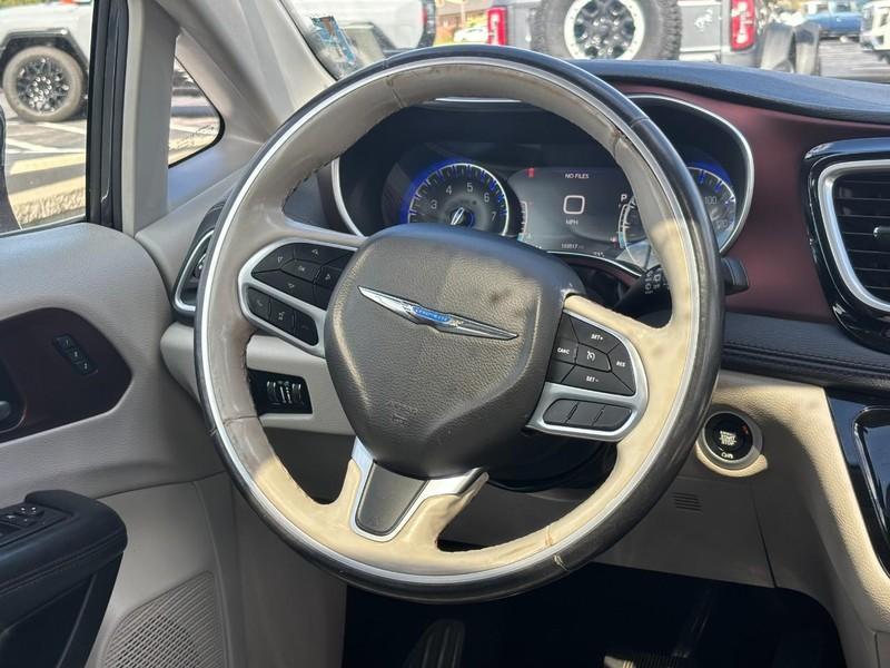 used 2020 Chrysler Pacifica car, priced at $19,547