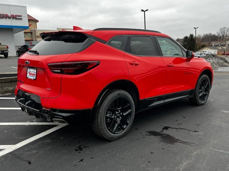 new 2025 Chevrolet Blazer car, priced at $47,015