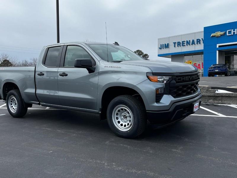 new 2025 Chevrolet Silverado 1500 car, priced at $39,067