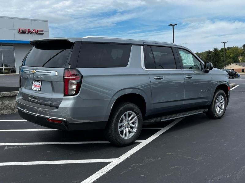 new 2024 Chevrolet Suburban car, priced at $68,655