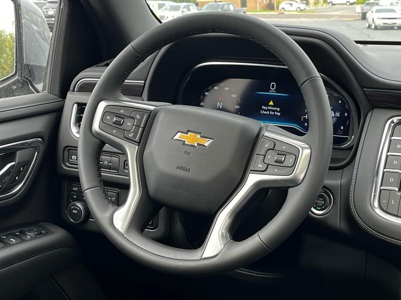 new 2024 Chevrolet Suburban car, priced at $68,655