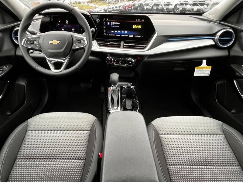 new 2025 Chevrolet Trax car, priced at $24,985