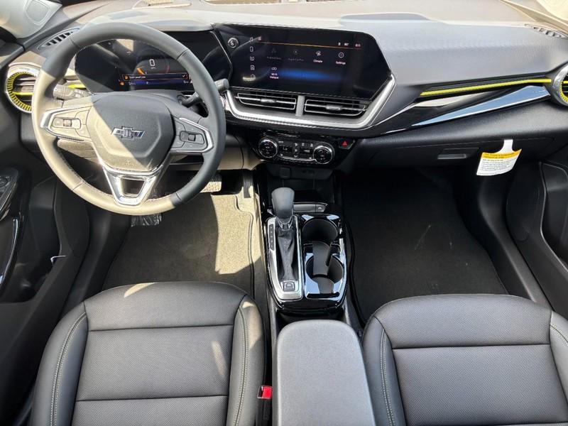 new 2025 Chevrolet Trax car, priced at $25,230