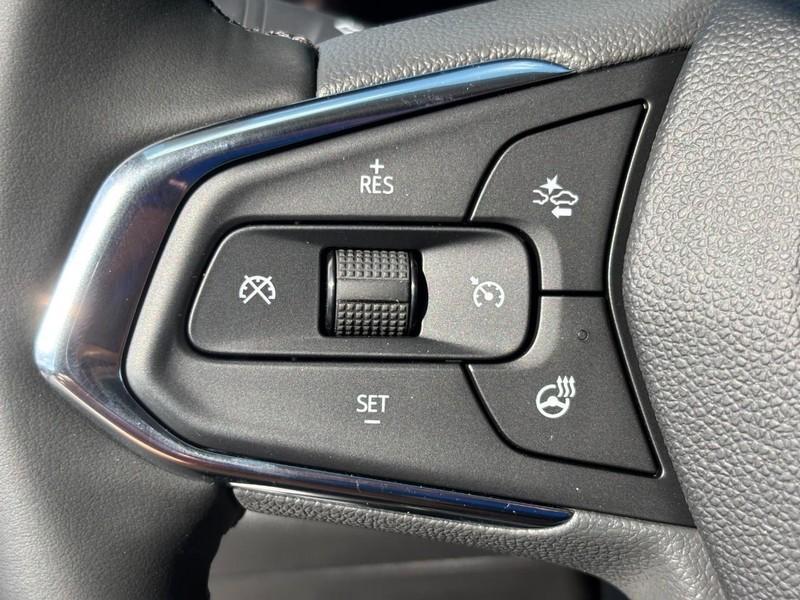 new 2025 Chevrolet Trax car, priced at $25,230