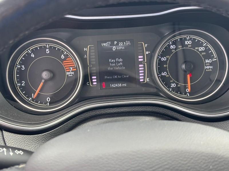 used 2019 Jeep Cherokee car