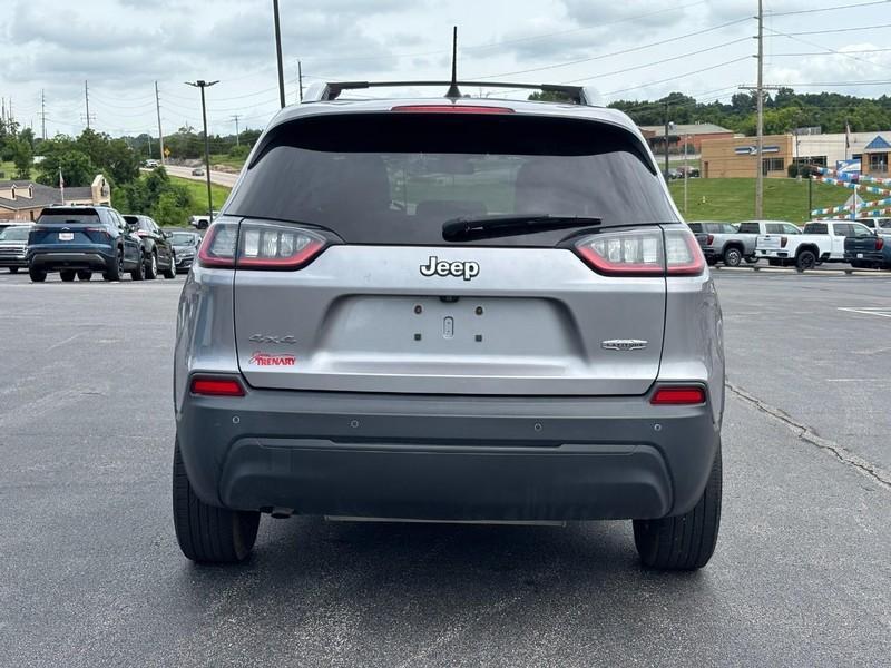 used 2019 Jeep Cherokee car