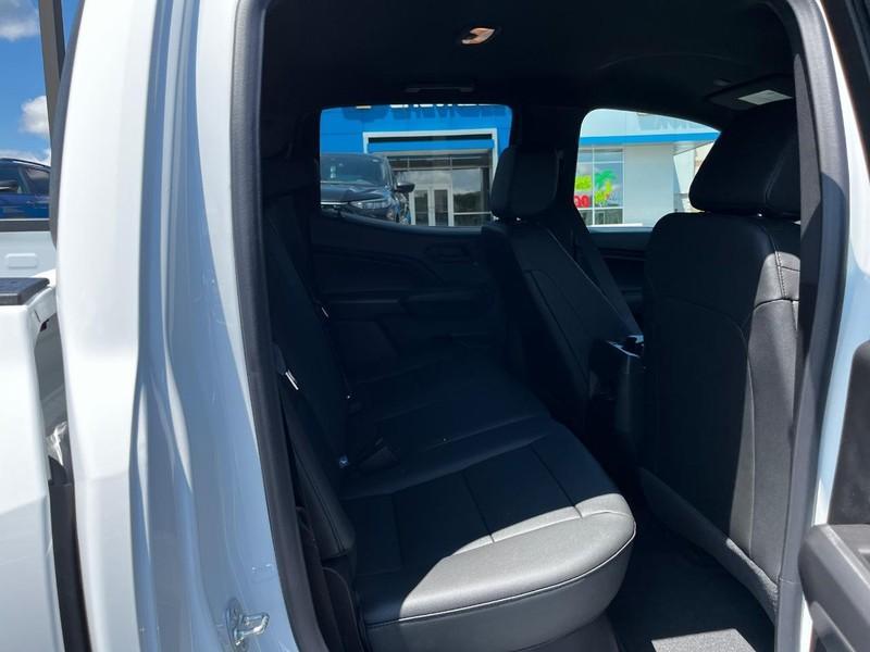new 2025 Chevrolet Colorado car