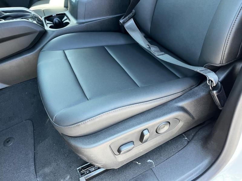 new 2025 Chevrolet Colorado car