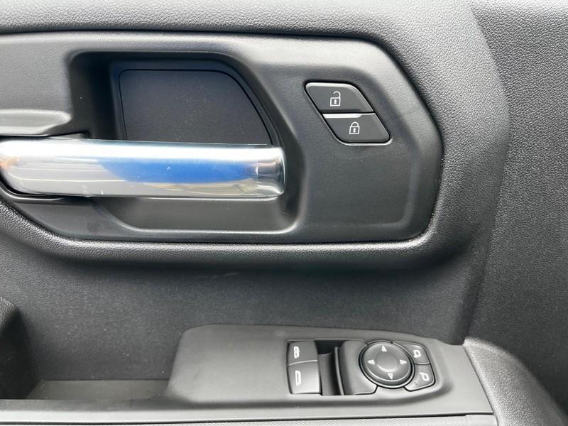 new 2025 Chevrolet Silverado 1500 car