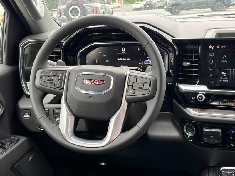 new 2025 GMC Sierra 1500 car, priced at $58,275