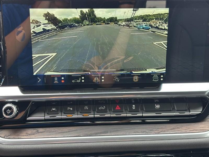 new 2025 GMC Sierra 1500 car, priced at $58,275