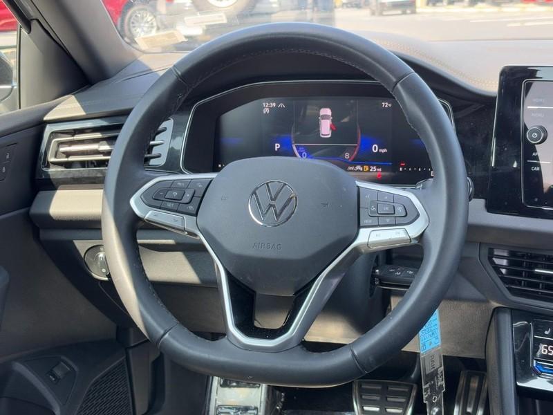 used 2025 Volkswagen Jetta car