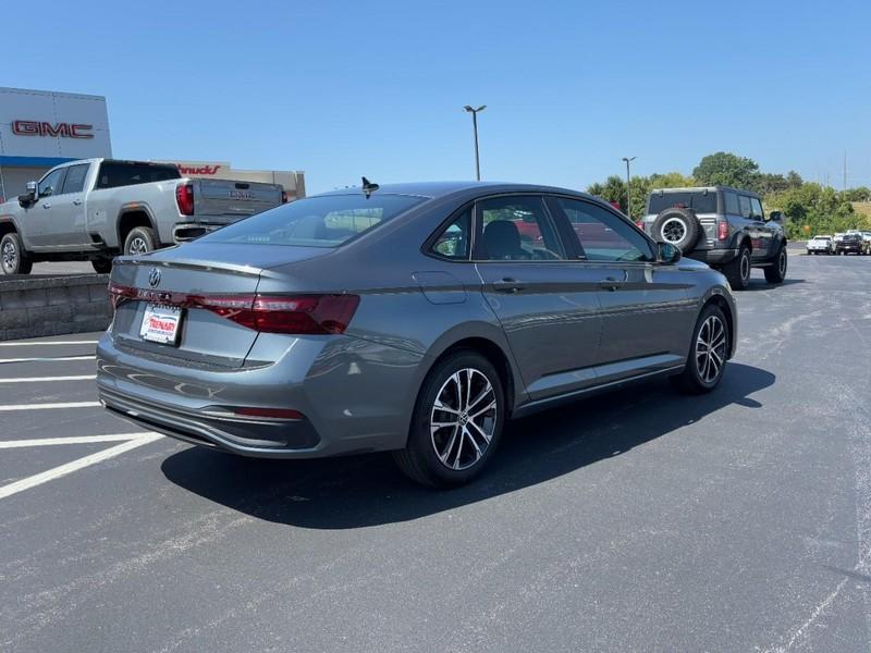 used 2025 Volkswagen Jetta car