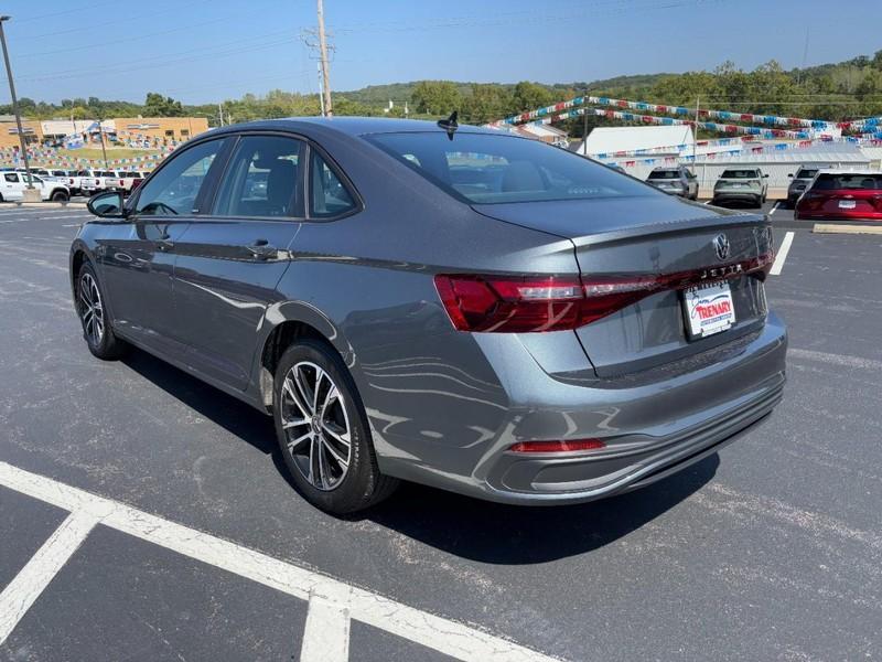 used 2025 Volkswagen Jetta car
