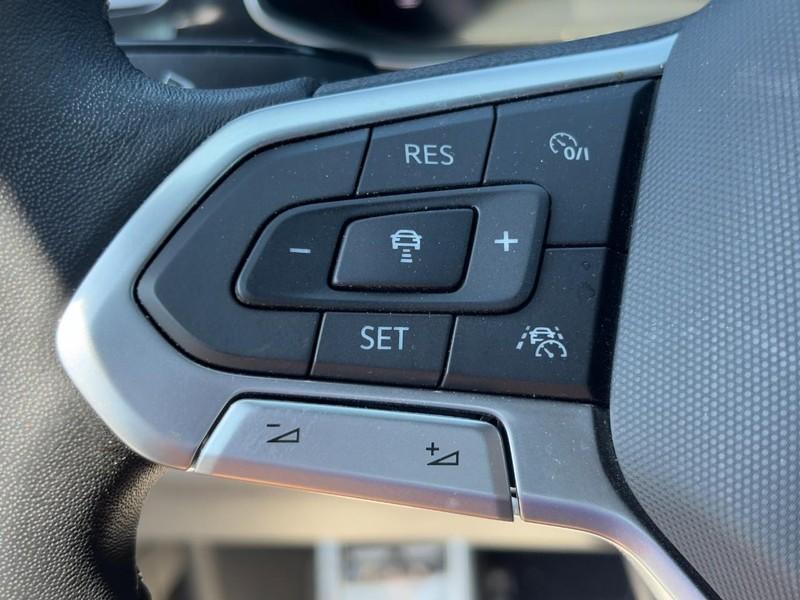 used 2025 Volkswagen Jetta car