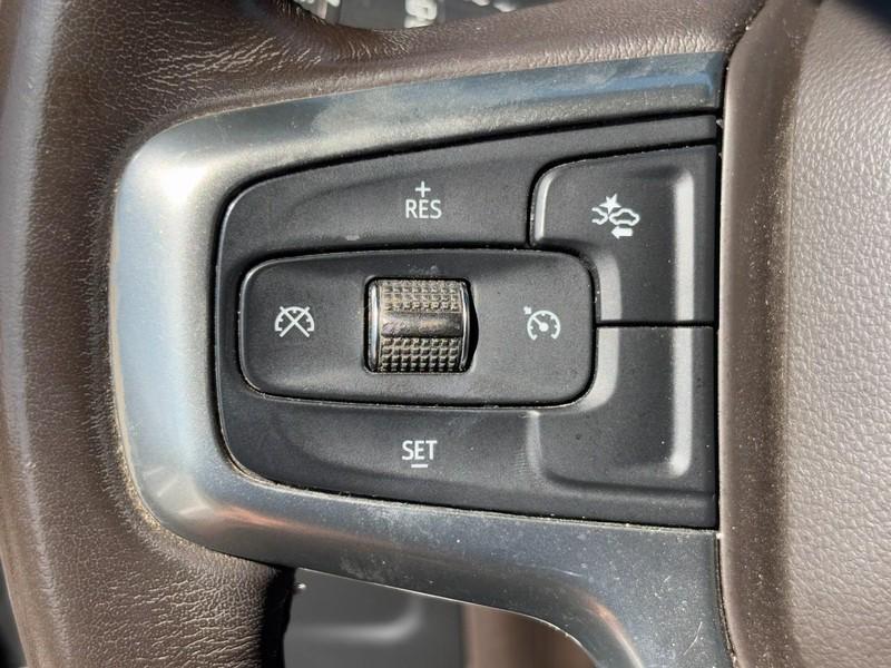 used 2021 Chevrolet Suburban car, priced at $33,870