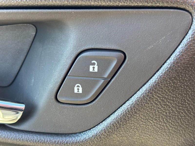 new 2026 Chevrolet Trax car, priced at $26,015