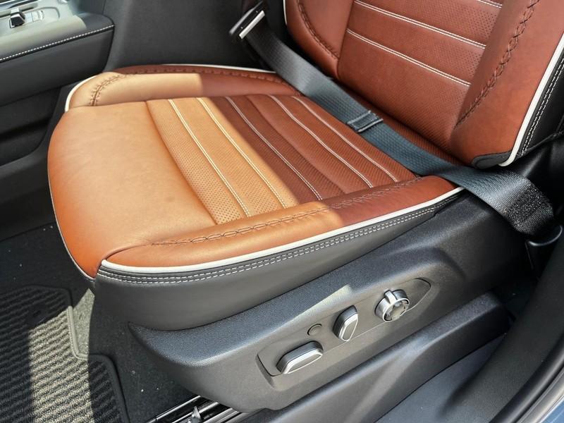 new 2025 GMC Sierra 2500 car, priced at $88,085