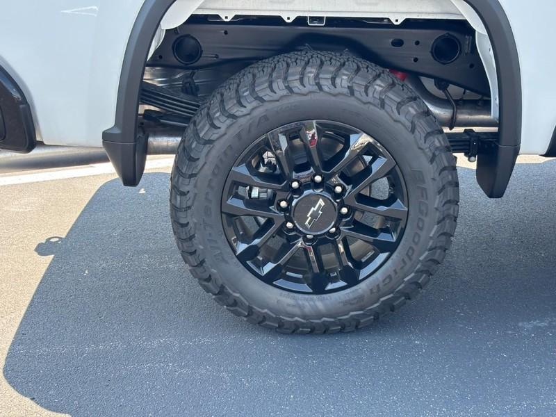 new 2025 Chevrolet Silverado 2500 car, priced at $67,770