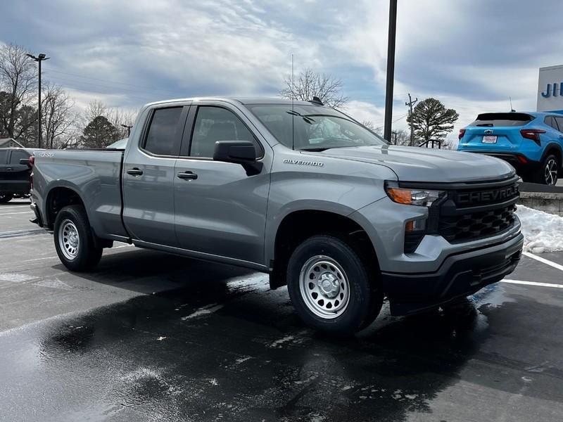 new 2025 Chevrolet Silverado 1500 car, priced at $39,067