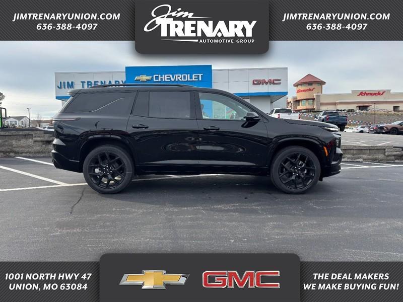 new 2026 Chevrolet Traverse car, priced at $56,220