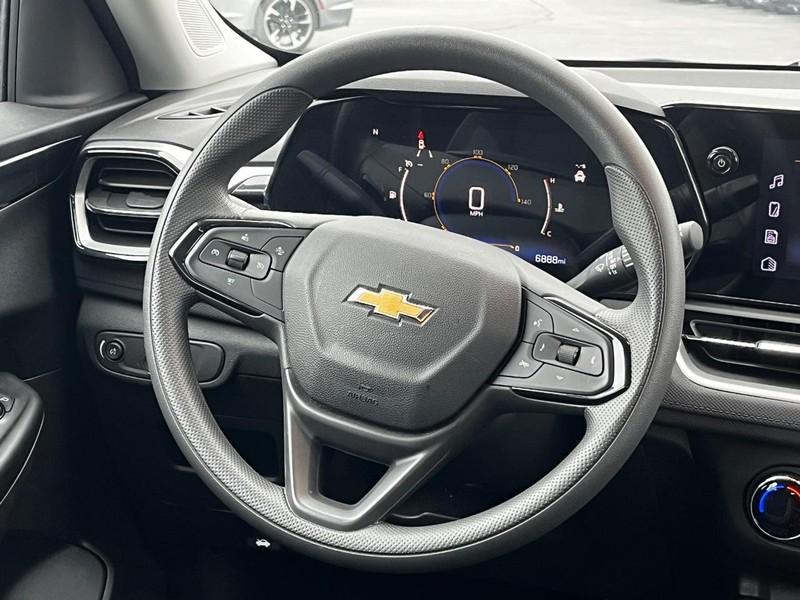 new 2024 Chevrolet TrailBlazer car, priced at $23,080