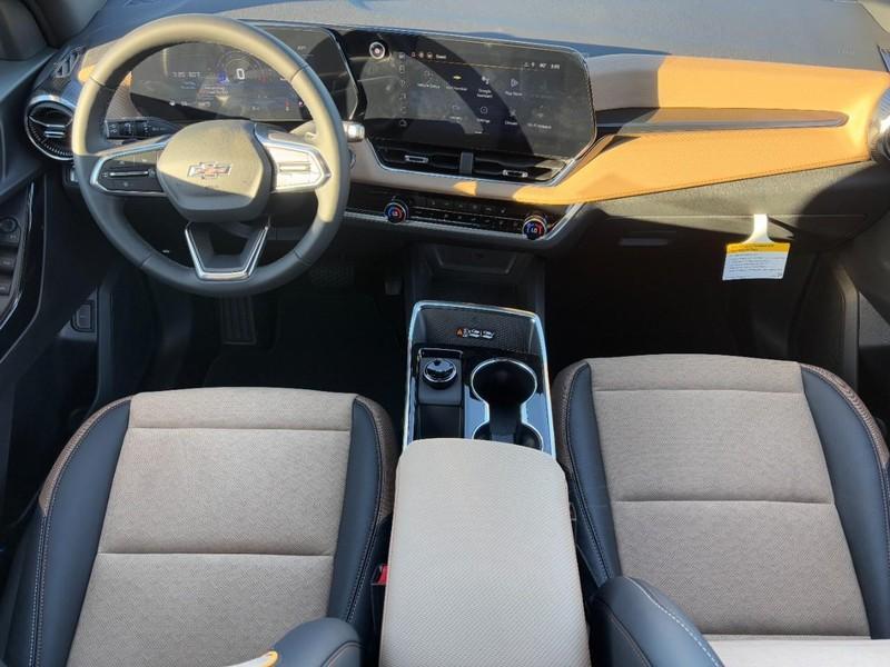 new 2026 Chevrolet Equinox car, priced at $36,895