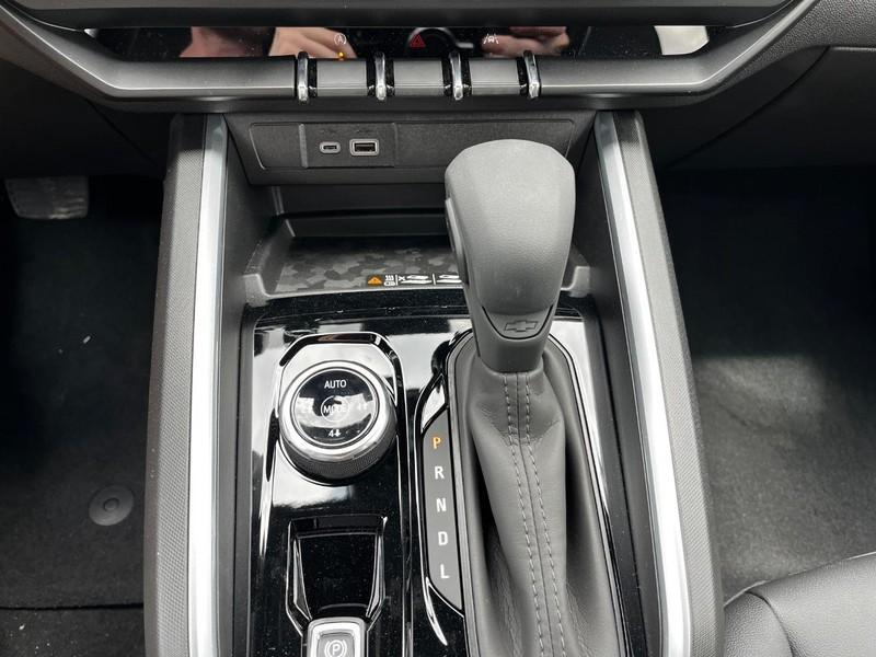 new 2025 Chevrolet Colorado car