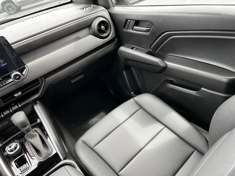new 2025 Chevrolet Colorado car
